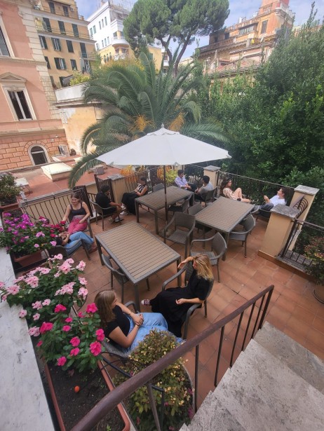 Lounge externo - IH Roma Dilit Rome International House Rome